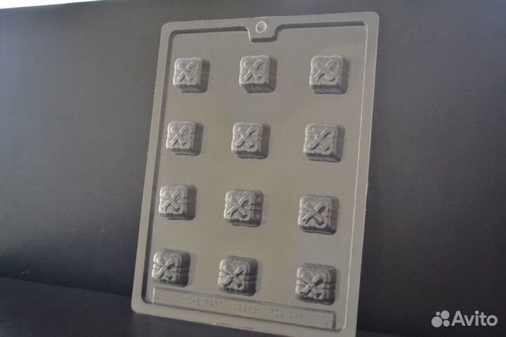 Форма для шоколадных конфет Подарочная коробка