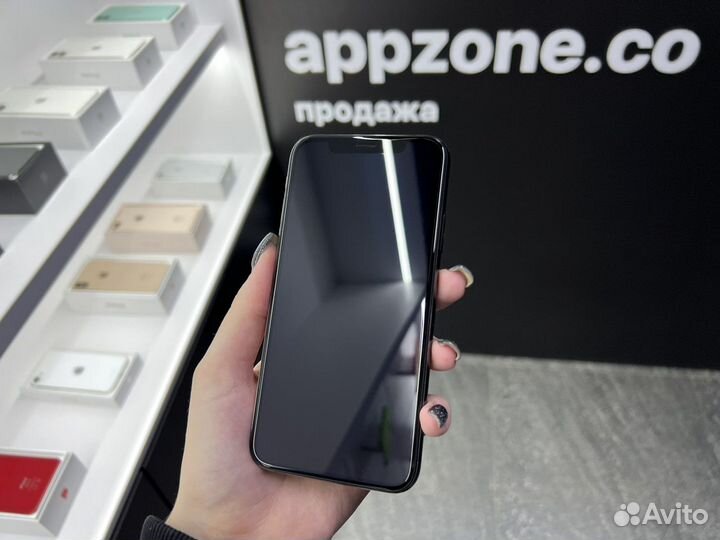 iPhone Xs, 64 ГБ