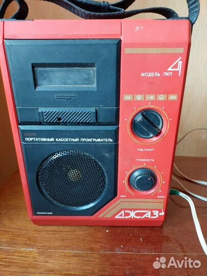 Кассетный магнитофон