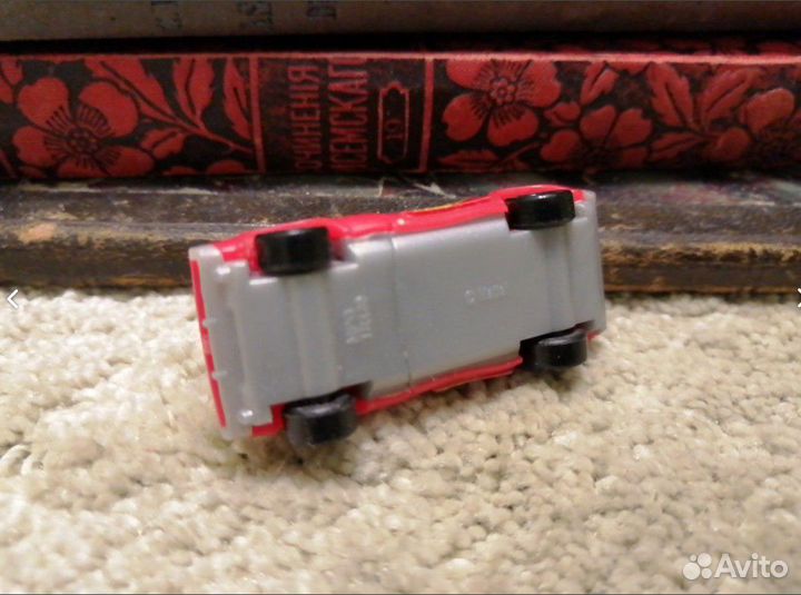 Игрушки из киндер сюрприза Roger Doger MPG TR-130