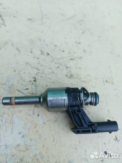 Форсунка топливная Skoda yeti 2010+