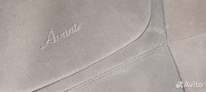 Задние сидения Toyota