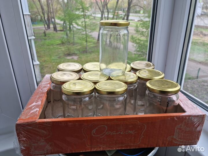 Банка стеклянная