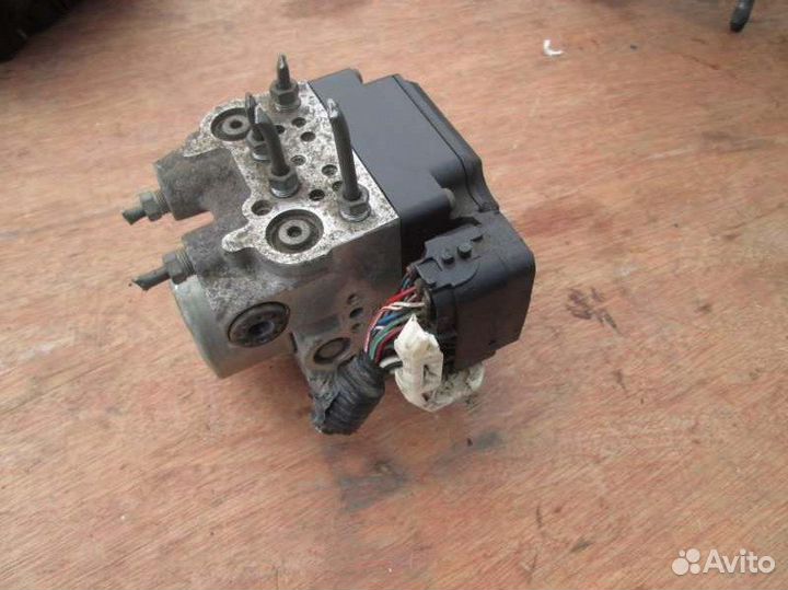 Блок abs Toyota Camry ACV30 2AZ-FE 2005/8