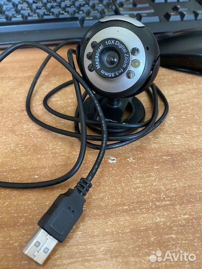 Веб камера с микрофоном