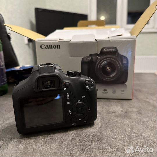 Зеркальный фотоаппарат canon eos 4000d