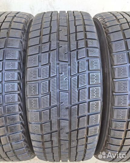 Yokohama Ice Guard IG30 215/50 R17 97T
