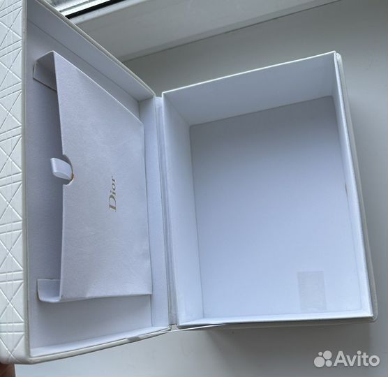 Dior шкатулка кейс белая