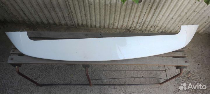 Спойлер на Toyota wish