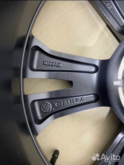Новые оригинальные диски Nissan X-Trail T32 R18