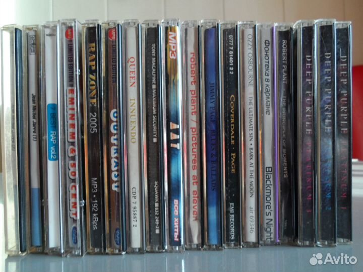 Музыкальные CD-диски из прошлого