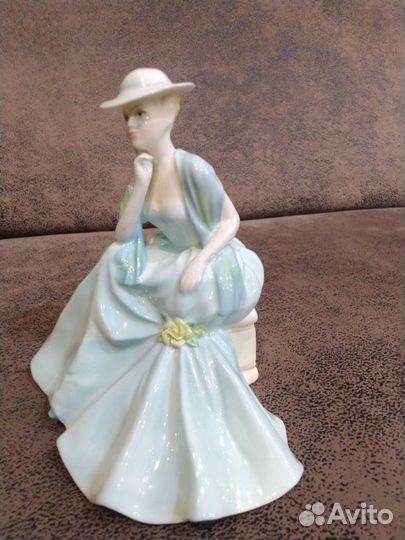 Статуэтка фарфор сoalport англия