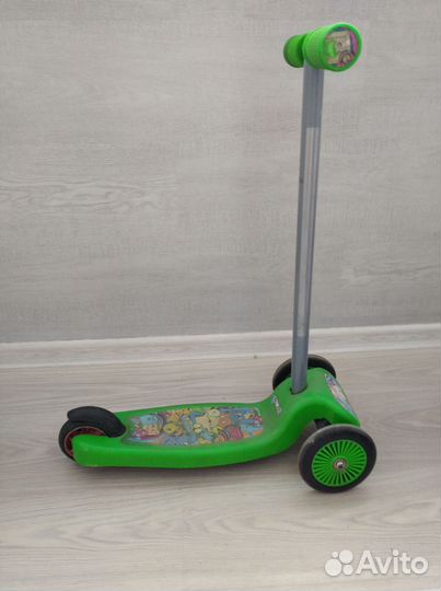 Самокат детский трехколесный