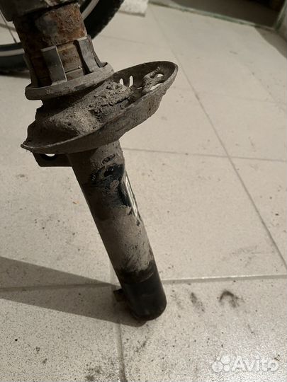 Стойки стабилизатора передние VW Golf 5