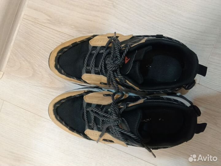 Кроссовки мужские39 размер