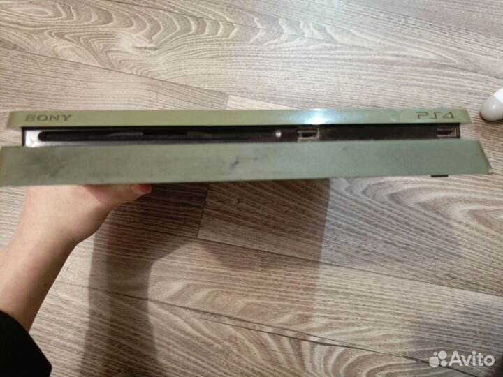 Sony playstation 4 slim