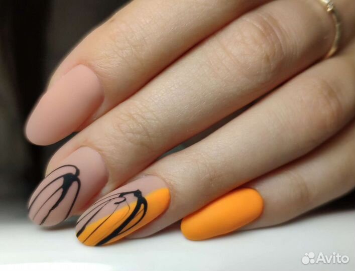 Маникюр с покрытием гель-лаком