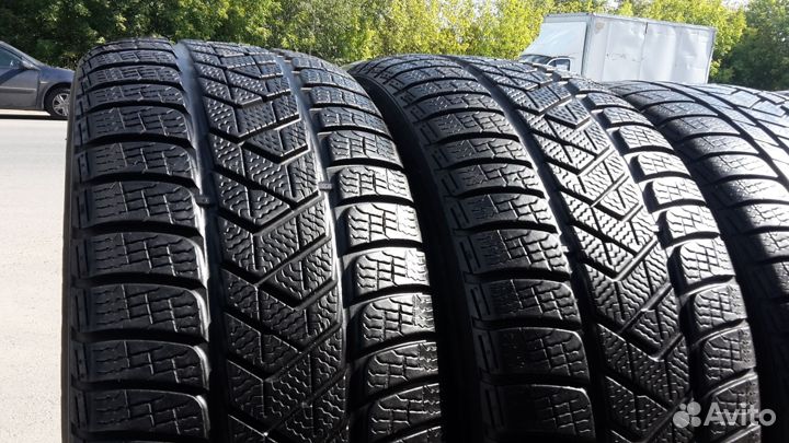 Pirelli Winter Sottozero 3 225/50 R17