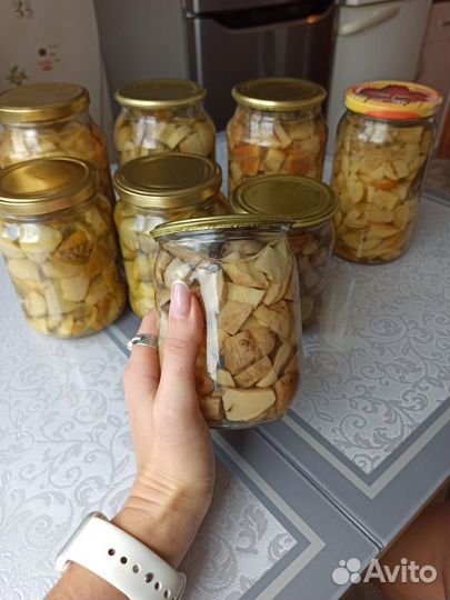 Грибы белые боровики хрустящие маринованные