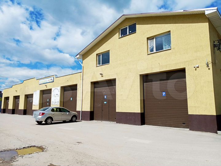 Гараж, > 30 м²