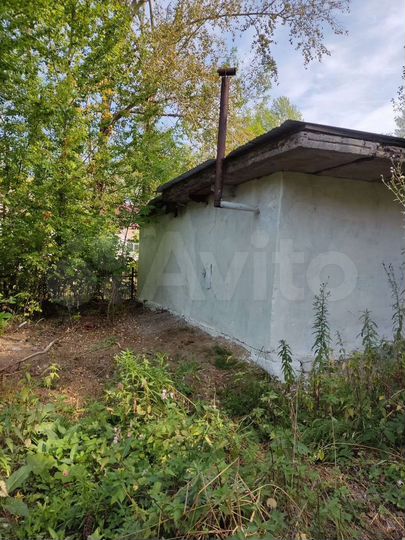 Гараж, > 30 м²