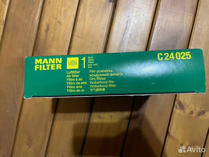 Воздушный фильтр для BMW mann filter C24 025