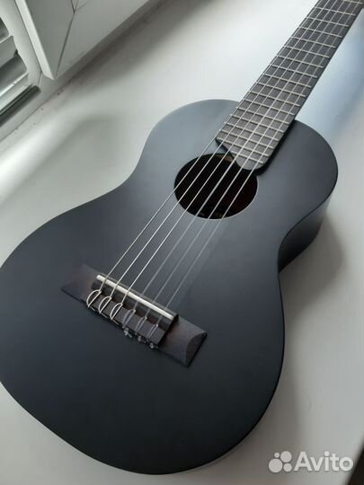 Travel гитара guitalele Yamaha GL1 чёрная