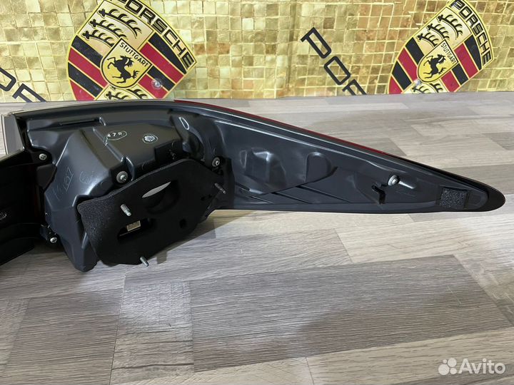 Фонарь задний левый наружный Lexus ES c 2015г