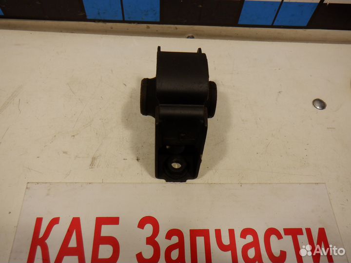 Опора двигателя передняя Toyota Auris E15 1zrfae