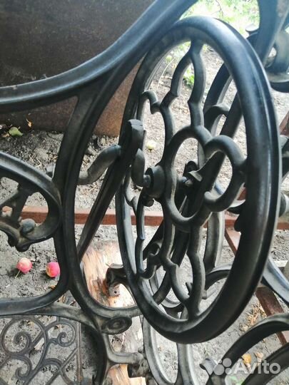 Чугунная станина от швейной машинки