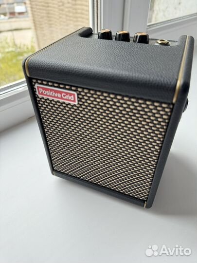 Гитарный беспроводной комбоусилитель Spark mini