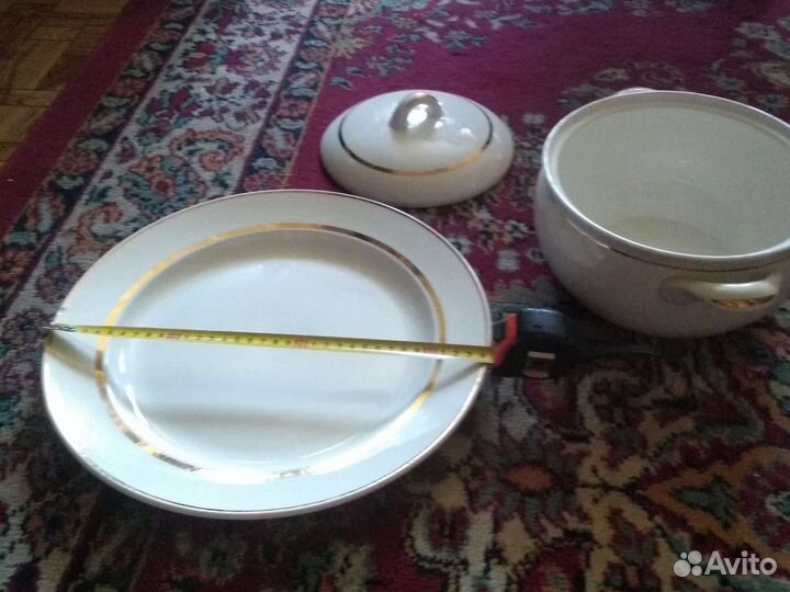 Супница с блюдом