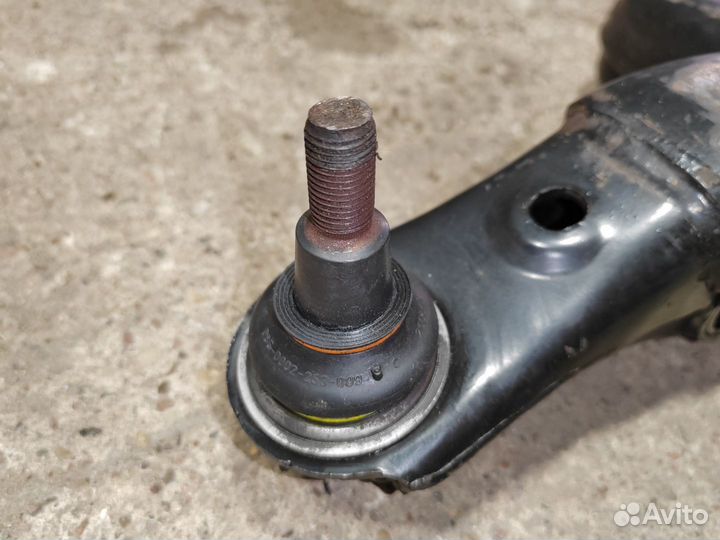 Рычаг передний правый Volkswagen Amarok рест. 2018