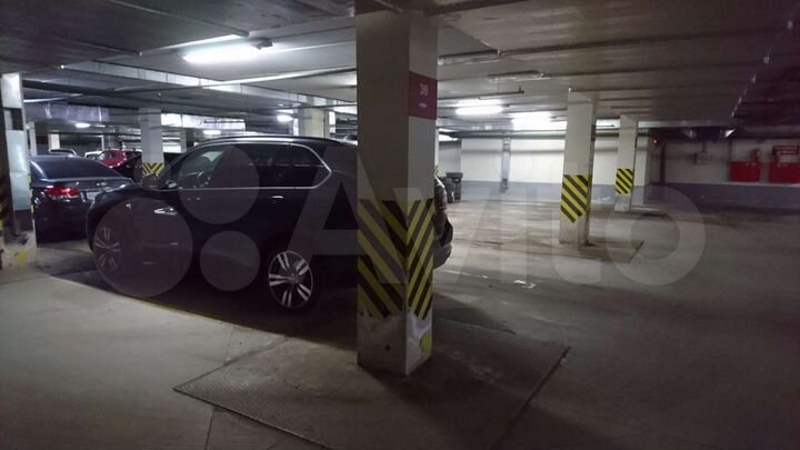 Машиноместо, 18 м²