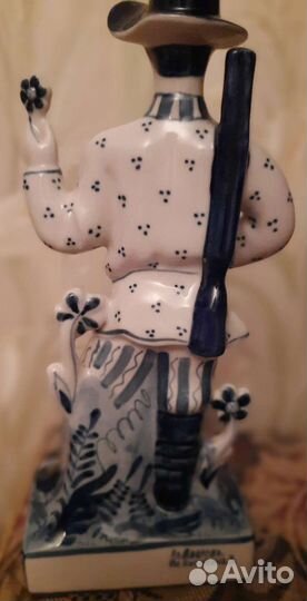 Фарфоровая статуэтка Гжель, Охотник, СССР