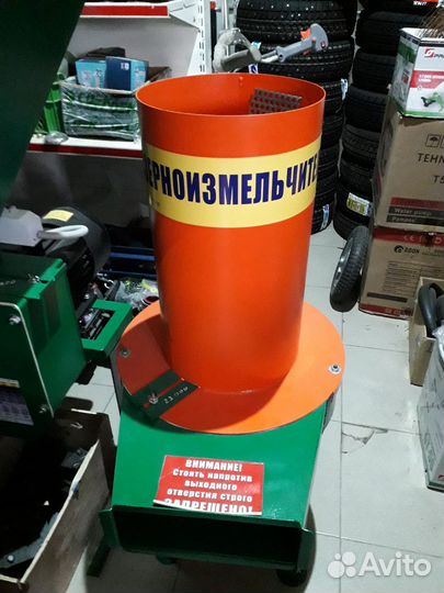 Продам зернодробилку