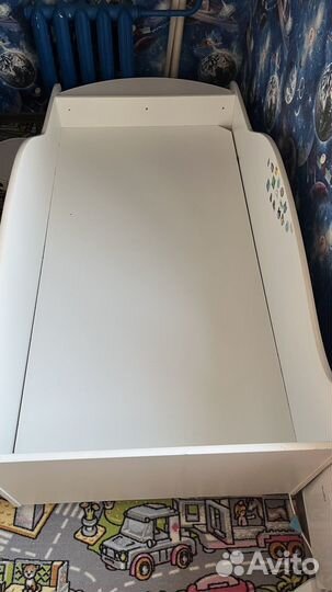 Кровать машина