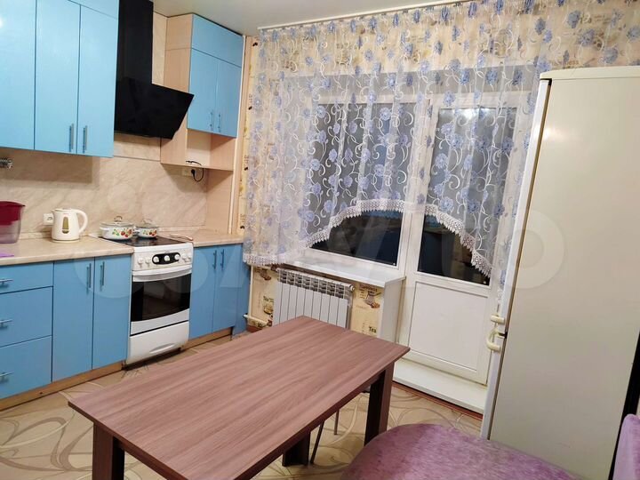 2-к. квартира, 57 м², 1/9 эт.