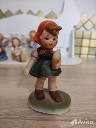 Goebel. Статуэтка фарфор