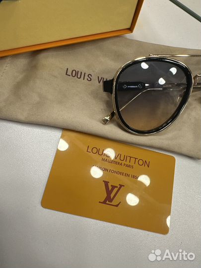 Солнцезащитные очки