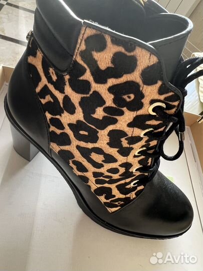 Ботинки женские