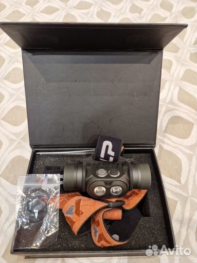 Фанарь яркий луч panda 3r