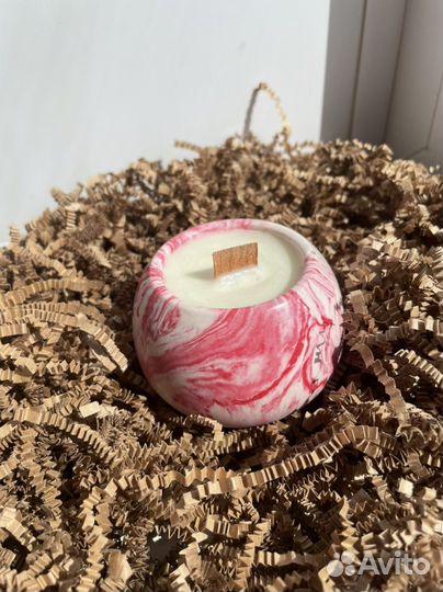 Ароматическая свеча в гипсовом подсвечнике