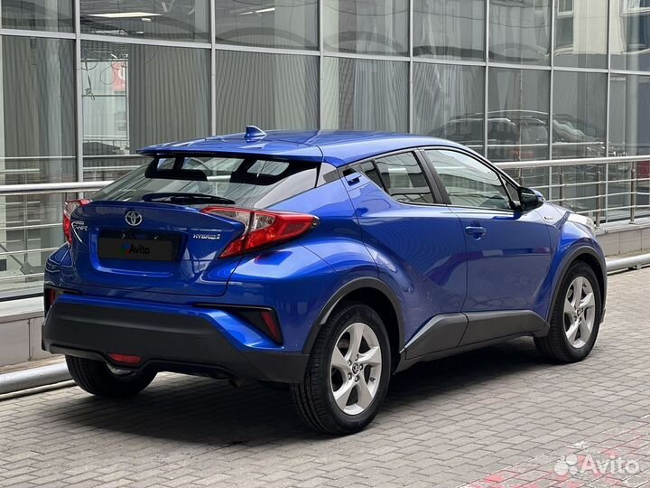 Toyota C-HR 1.8 AT, 2018, 58 432 км