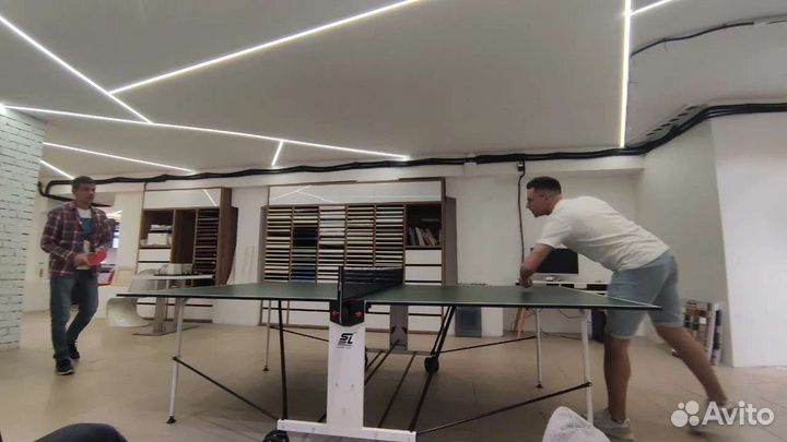 Теннисный стол