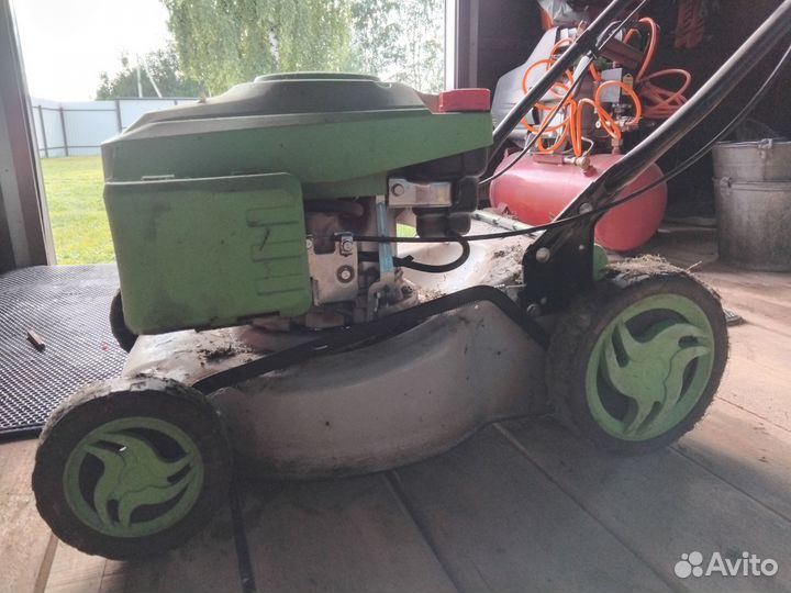 Газона косилка