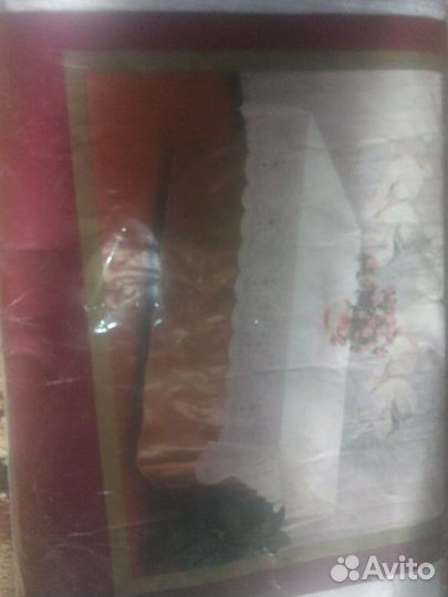 Скатерть тюлевая новая