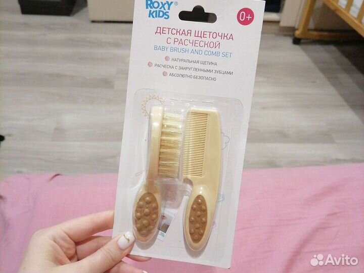 Детская щеточка с расческой