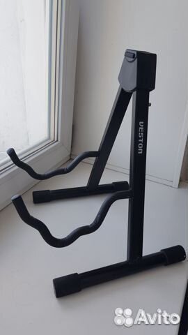 Подставка для гитары