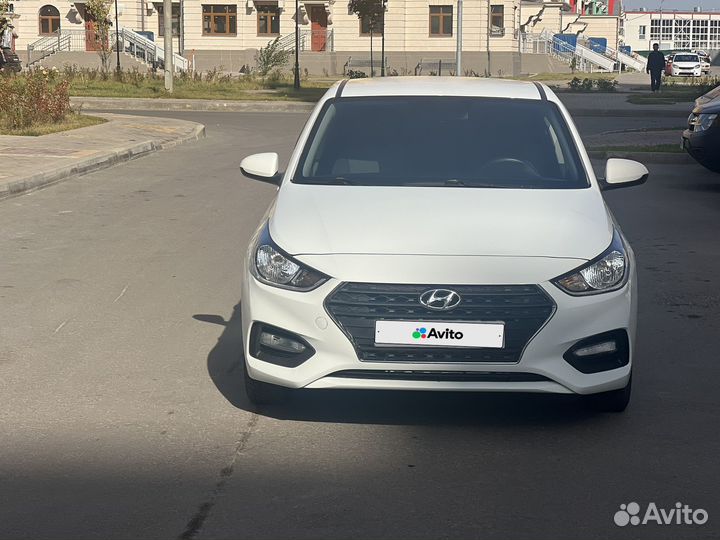Hyundai Solaris 1.6 AT, 2019, 220 000 км